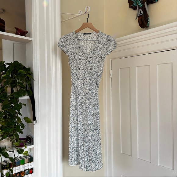 Brandy Melville Dresses & Skirts - Brandy Melville Floral Wrap Dress